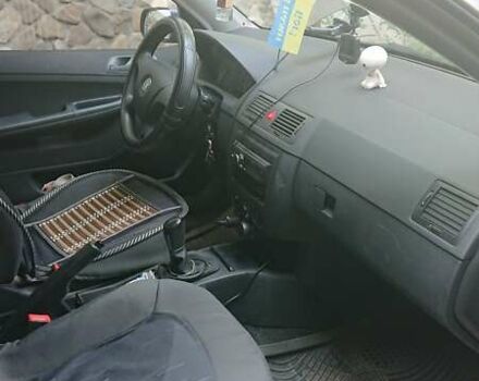 Сірий Шкода Фабія, об'ємом двигуна 1.2 л та пробігом 72 тис. км за 4000 $, фото 7 на Automoto.ua