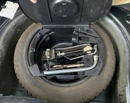 Серый Шкода Фабия, объемом двигателя 1.4 л и пробегом 293 тыс. км за 4200 $, фото 21 на Automoto.ua