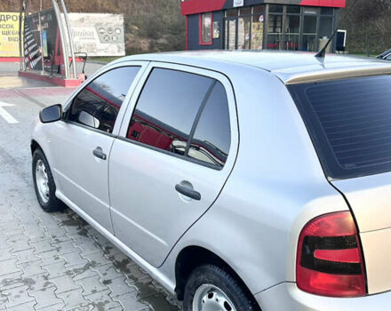 Серый Шкода Фабия, объемом двигателя 1.2 л и пробегом 320 тыс. км за 3150 $, фото 4 на Automoto.ua