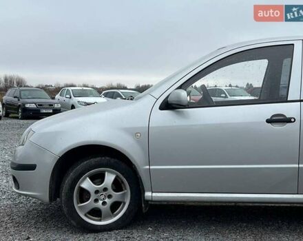 Серый Шкода Фабия, объемом двигателя 1.2 л и пробегом 243 тыс. км за 3390 $, фото 1 на Automoto.ua
