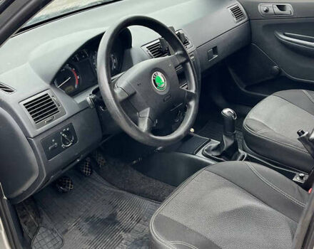 Серый Шкода Фабия, объемом двигателя 1.2 л и пробегом 240 тыс. км за 2450 $, фото 7 на Automoto.ua