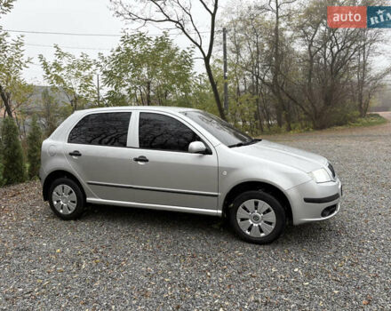 Серый Шкода Фабия, объемом двигателя 1.4 л и пробегом 147 тыс. км за 5600 $, фото 6 на Automoto.ua