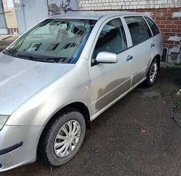 Серый Шкода Фабия, объемом двигателя 1.4 л и пробегом 288 тыс. км за 3600 $, фото 1 на Automoto.ua