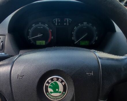 Серый Шкода Фабия, объемом двигателя 1.4 л и пробегом 288 тыс. км за 3600 $, фото 7 на Automoto.ua