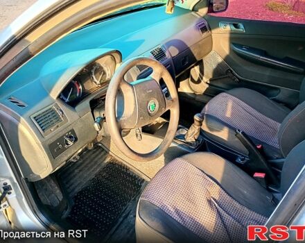 Серый Шкода Фабия, объемом двигателя 1.2 л и пробегом 0 тыс. км за 3100 $, фото 6 на Automoto.ua