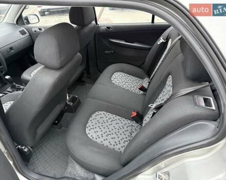 Серый Шкода Фабия, объемом двигателя 0 л и пробегом 46 тыс. км за 4900 $, фото 23 на Automoto.ua