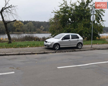 Серый Шкода Фабия, объемом двигателя 1.2 л и пробегом 240 тыс. км за 3500 $, фото 23 на Automoto.ua