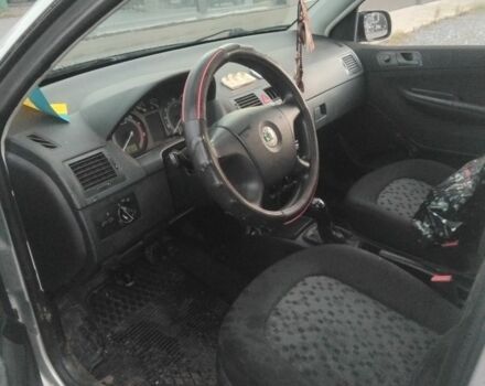 Серый Шкода Фабия, объемом двигателя 1.2 л и пробегом 167 тыс. км за 2700 $, фото 6 на Automoto.ua