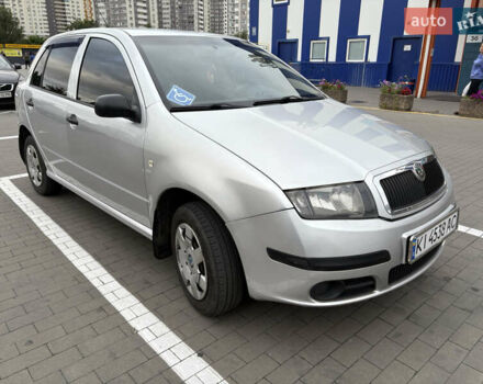 Серый Шкода Фабия, объемом двигателя 1.2 л и пробегом 318 тыс. км за 4500 $, фото 1 на Automoto.ua