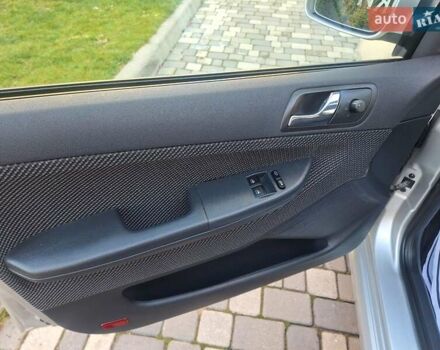 Серый Шкода Фабия, объемом двигателя 1.4 л и пробегом 116 тыс. км за 4650 $, фото 50 на Automoto.ua