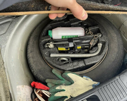 Серый Шкода Фабия, объемом двигателя 1.39 л и пробегом 208 тыс. км за 5500 $, фото 17 на Automoto.ua