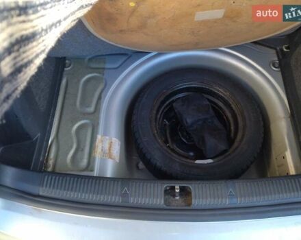 Серый Шкода Фабия, объемом двигателя 1.2 л и пробегом 195 тыс. км за 3900 $, фото 15 на Automoto.ua