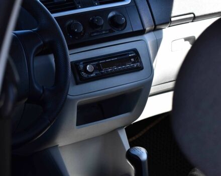 Серый Шкода Фабия, объемом двигателя 1.4 л и пробегом 201 тыс. км за 5450 $, фото 9 на Automoto.ua