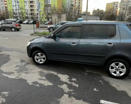 Серый Шкода Фабия, объемом двигателя 1.4 л и пробегом 268 тыс. км за 4300 $, фото 4 на Automoto.ua