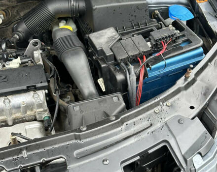 Серый Шкода Фабия, объемом двигателя 1.2 л и пробегом 85 тыс. км за 4800 $, фото 5 на Automoto.ua