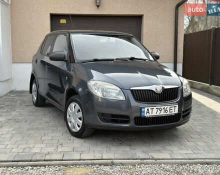 Серый Шкода Фабия, объемом двигателя 1.2 л и пробегом 179 тыс. км за 4299 $, фото 1 на Automoto.ua