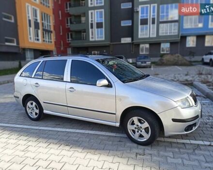 Сірий Шкода Фабія, об'ємом двигуна 1.39 л та пробігом 209 тис. км за 5400 $, фото 6 на Automoto.ua