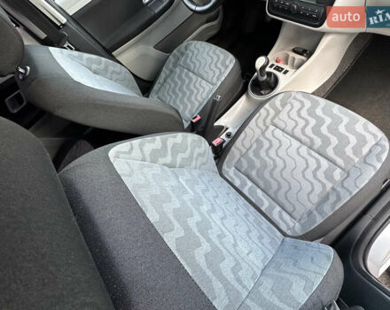 Серый Шкода Фабия, объемом двигателя 1.6 л и пробегом 236 тыс. км за 4850 $, фото 40 на Automoto.ua