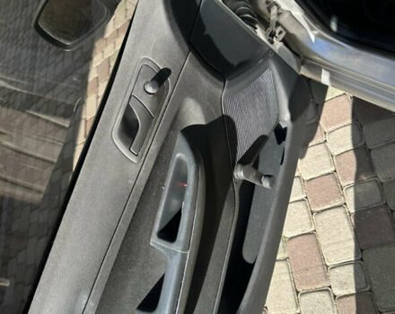 Сірий Шкода Фабія, об'ємом двигуна 1.2 л та пробігом 349 тис. км за 3200 $, фото 7 на Automoto.ua