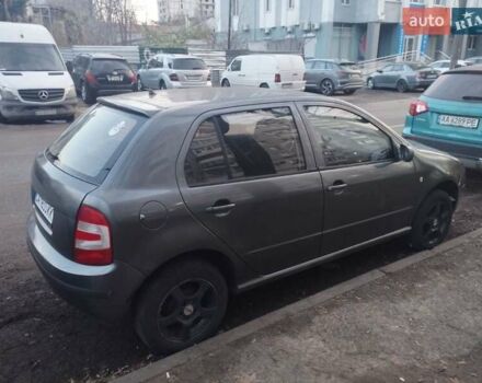 Серый Шкода Фабия, объемом двигателя 1.2 л и пробегом 399 тыс. км за 2200 $, фото 1 на Automoto.ua