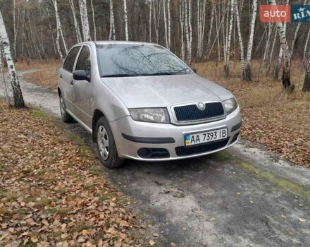 Серый Шкода Фабия, объемом двигателя 1.2 л и пробегом 202 тыс. км за 3700 $, фото 1 на Automoto.ua