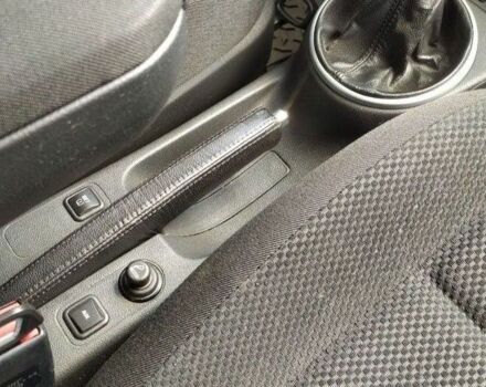 Серый Шкода Фабия, объемом двигателя 1.4 л и пробегом 205 тыс. км за 6000 $, фото 18 на Automoto.ua