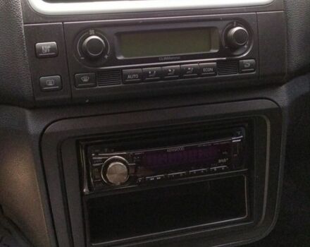 Серый Шкода Фабия, объемом двигателя 1.4 л и пробегом 205 тыс. км за 6000 $, фото 15 на Automoto.ua