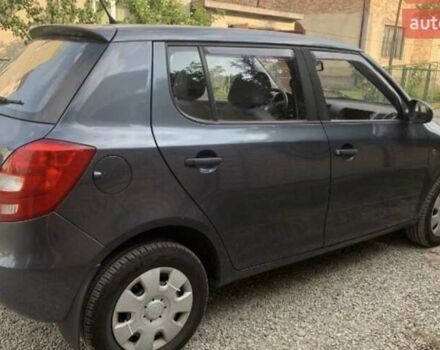 Серый Шкода Фабия, объемом двигателя 1.2 л и пробегом 82 тыс. км за 4350 $, фото 3 на Automoto.ua