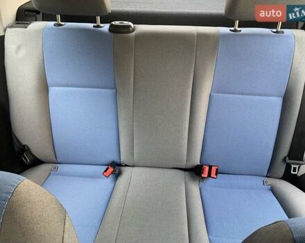 Серый Шкода Фабия, объемом двигателя 1.2 л и пробегом 80 тыс. км за 4700 $, фото 11 на Automoto.ua