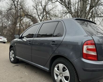 Серый Шкода Фабия, объемом двигателя 1.2 л и пробегом 199 тыс. км за 3500 $, фото 1 на Automoto.ua