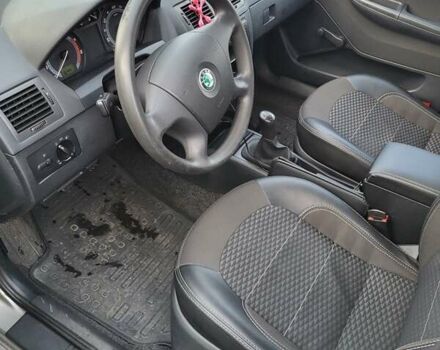 Шкода Фабія 2007 у Краматорске на Automoto.ua Сірий Шкода Фабія, об'ємом двигуна 1.2 л та пробігом 95 тис. км за 5350 $, фото 6 на Automoto.ua