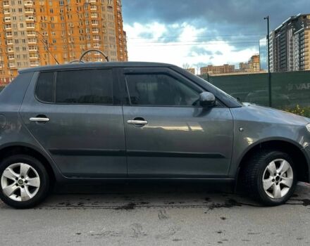 Серый Шкода Фабия, объемом двигателя 1.4 л и пробегом 268 тыс. км за 4300 $, фото 5 на Automoto.ua