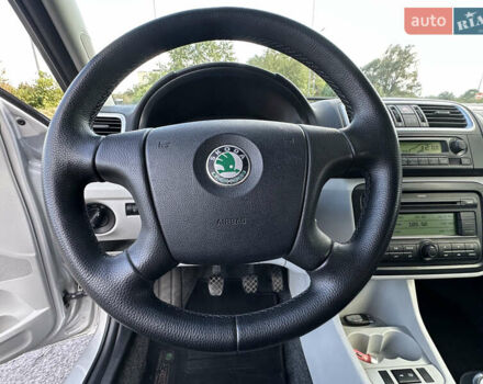 Серый Шкода Фабия, объемом двигателя 1.6 л и пробегом 236 тыс. км за 4850 $, фото 34 на Automoto.ua