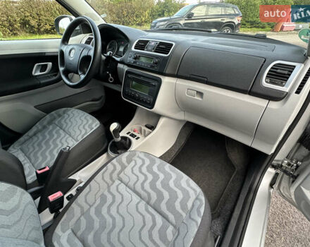 Серый Шкода Фабия, объемом двигателя 1.6 л и пробегом 236 тыс. км за 4850 $, фото 41 на Automoto.ua