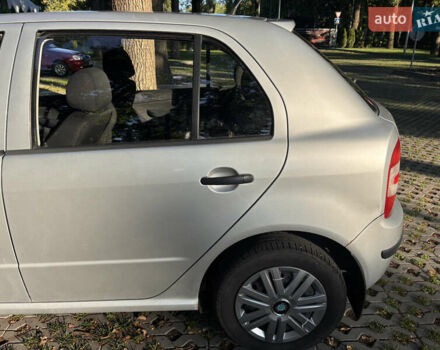 Шкода Фабия 2007 в Харькове на Automoto.ua Серый Шкода Фабия, объемом двигателя 1.2 л и пробегом 193 тыс. км за 4200 $, фото 8 на Automoto.ua