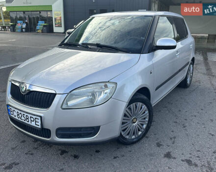 Серый Шкода Фабия, объемом двигателя 1.6 л и пробегом 236 тыс. км за 4850 $, фото 4 на Automoto.ua