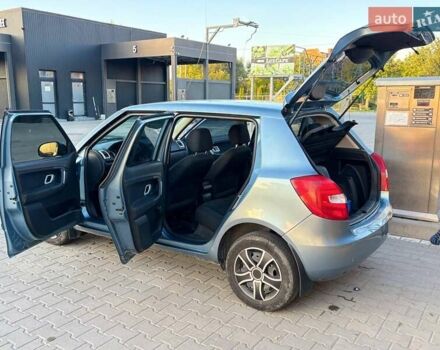 Серый Шкода Фабия, объемом двигателя 1.2 л и пробегом 181 тыс. км за 4500 $, фото 13 на Automoto.ua