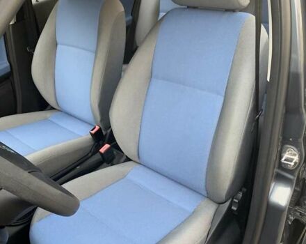 Серый Шкода Фабия, объемом двигателя 1.2 л и пробегом 80 тыс. км за 4700 $, фото 10 на Automoto.ua