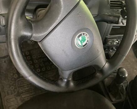 Серый Шкода Фабия, объемом двигателя 1.2 л и пробегом 294 тыс. км за 3500 $, фото 4 на Automoto.ua