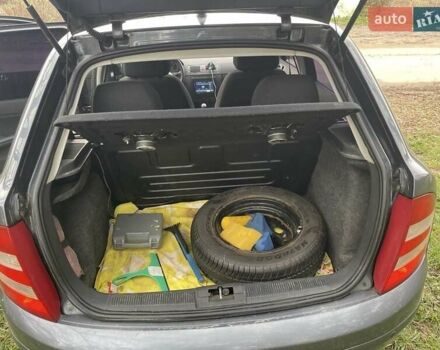 Сірий Шкода Фабія, об'ємом двигуна 1.2 л та пробігом 145 тис. км за 3900 $, фото 6 на Automoto.ua