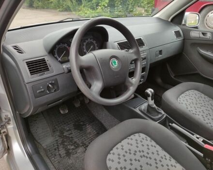 Сірий Шкода Фабія, об'ємом двигуна 0 л та пробігом 217 тис. км за 3950 $, фото 1 на Automoto.ua