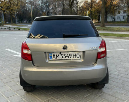 Сірий Шкода Фабія, об'ємом двигуна 1.4 л та пробігом 260 тис. км за 4299 $, фото 6 на Automoto.ua