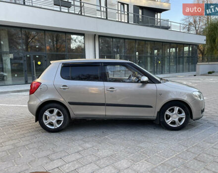 Сірий Шкода Фабія, об'ємом двигуна 1.4 л та пробігом 260 тис. км за 4299 $, фото 3 на Automoto.ua