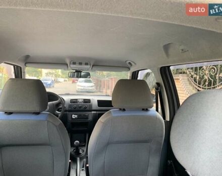 Серый Шкода Фабия, объемом двигателя 1.2 л и пробегом 80 тыс. км за 4700 $, фото 5 на Automoto.ua