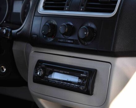 Серый Шкода Фабия, объемом двигателя 1.4 л и пробегом 201 тыс. км за 5450 $, фото 12 на Automoto.ua