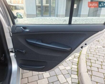 Серый Шкода Фабия, объемом двигателя 1.4 л и пробегом 116 тыс. км за 4650 $, фото 40 на Automoto.ua