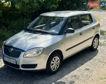 Сірий Шкода Фабія, об'ємом двигуна 1.2 л та пробігом 245 тис. км за 3150 $, фото 2 на Automoto.ua