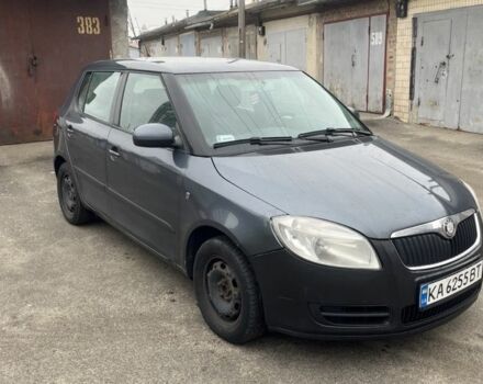 Шкода Фабия 2007 в Киеве на Automoto.ua Серый Шкода Фабия, объемом двигателя 1.2 л и пробегом 293 тыс. км за 3700 $, фото 1 на Automoto.ua