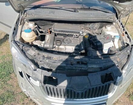 Сірий Шкода Фабія, об'ємом двигуна 1.4 л та пробігом 137 тис. км за 2900 $, фото 5 на Automoto.ua