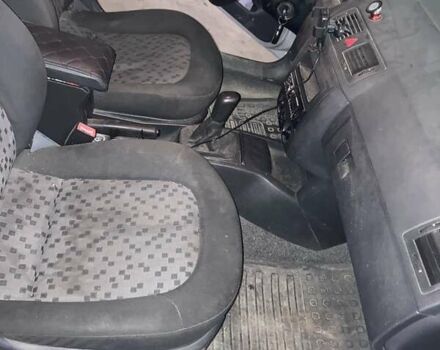 Серый Шкода Фабия, объемом двигателя 1.2 л и пробегом 294 тыс. км за 3500 $, фото 6 на Automoto.ua